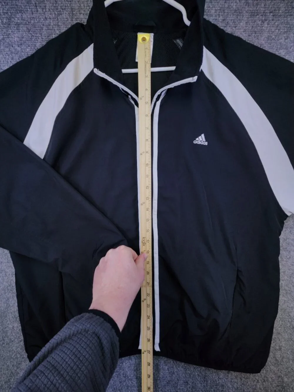 Adidas Men XL Black & White Full Zip Windbreaker Jacket Mesh Lining Long Sleeve
